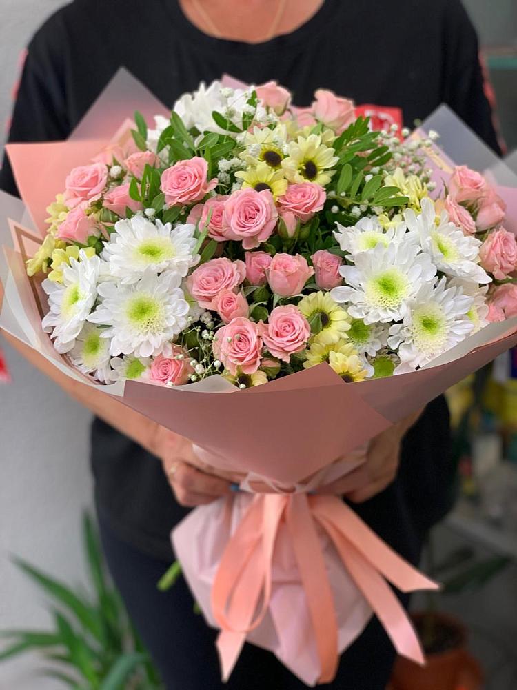 Букет цветов из: Розы и Хризантемы в Горный Тульская область