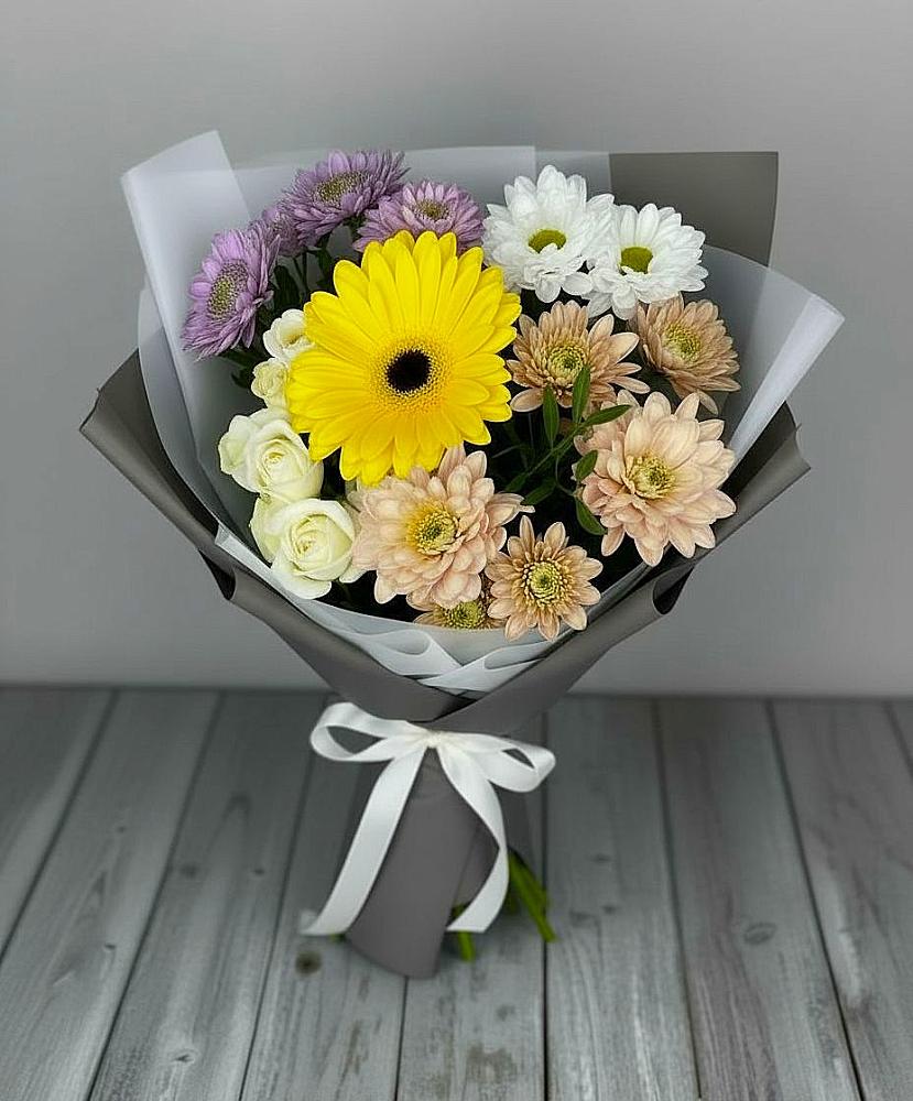 Букет цветов из: Розы, Герберы и Хризантемы в Горный Тульская область