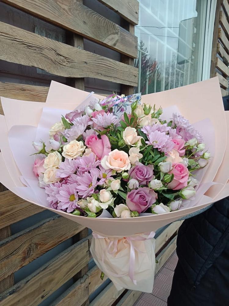 Букет цветов из: Розы и Хризантемы в Горный Тульская область