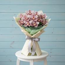 Букет цветов из:  Орхидеи и Розы в Горный Тульская область