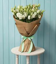 Букет цветов из:  Лизиантусы в Горный Тульская область