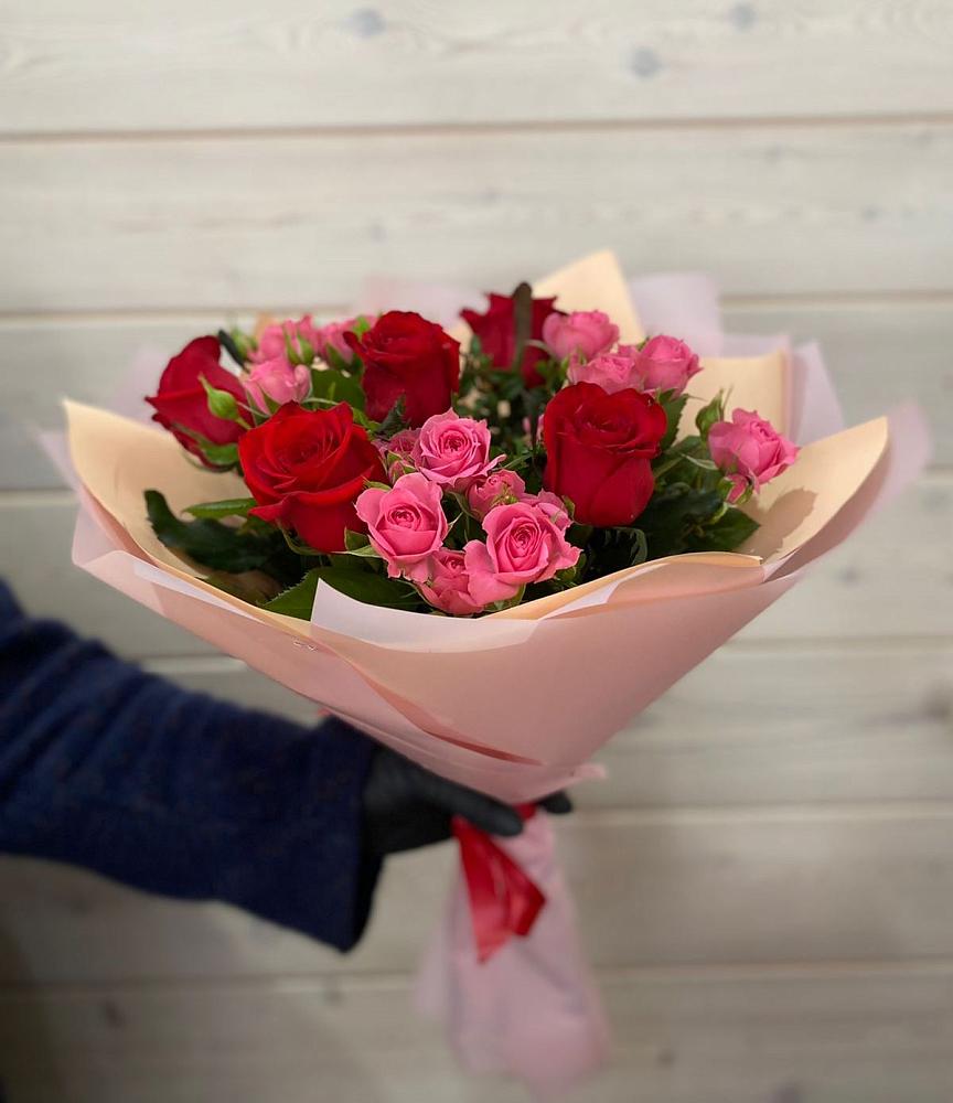 Букет цветов из: Розы в Горный Тульская область